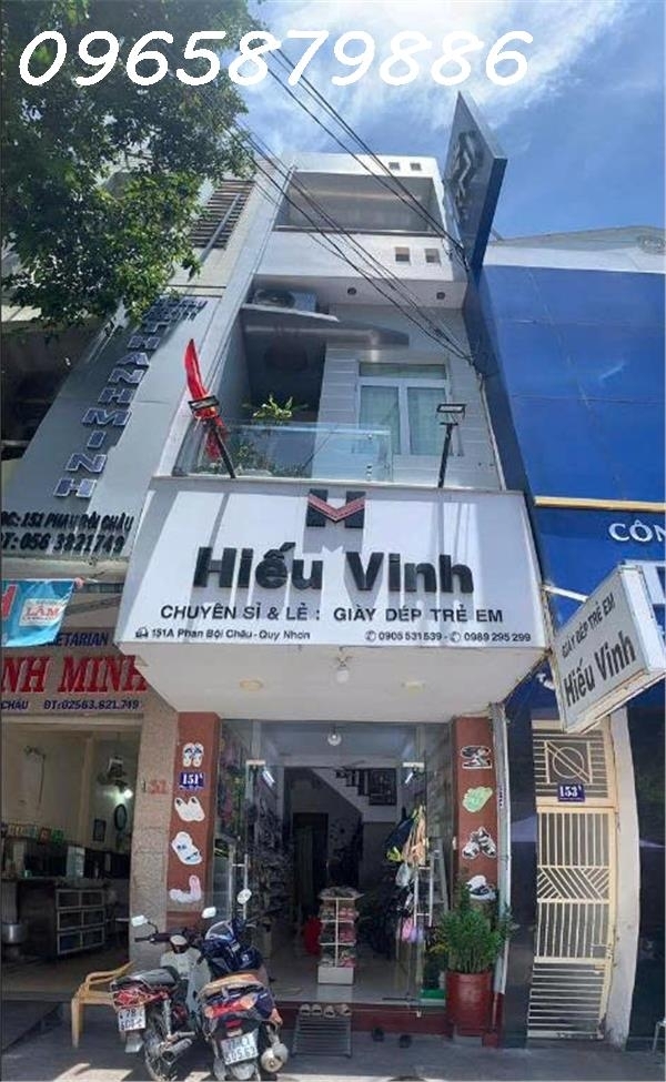 Bán nhà mặt phố Phan Bội Châu Quy Nhơn. Diện tích sử dụng 1755 m2