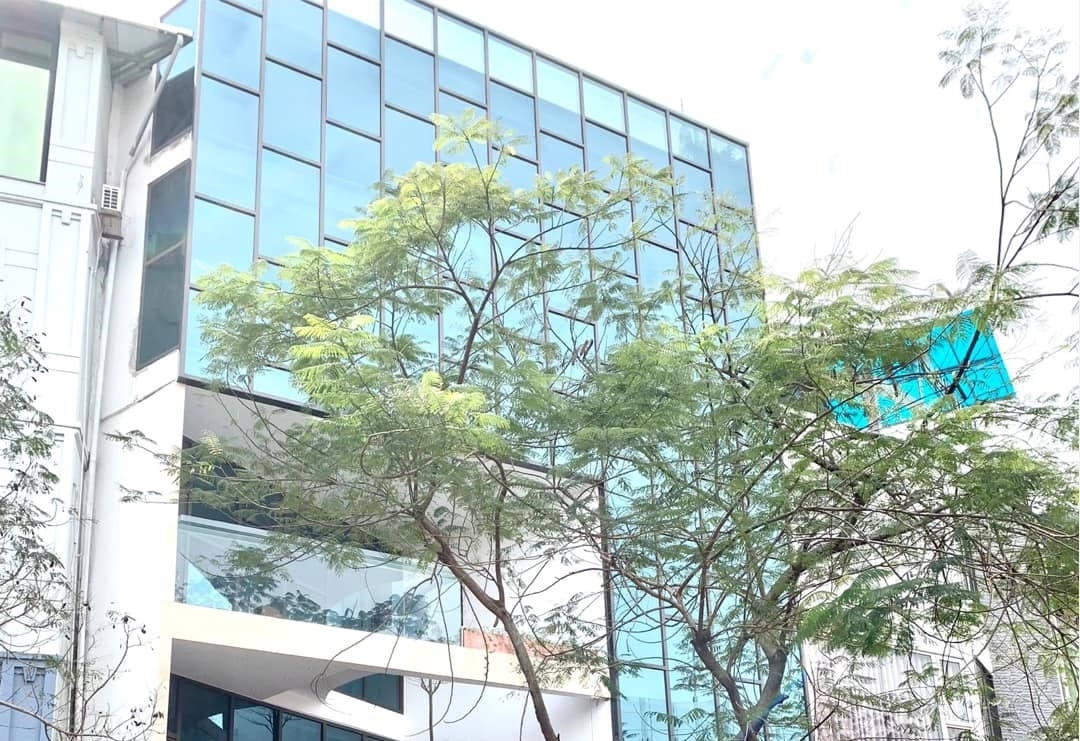 Bán nhà mặt phố Trần Nhân Tông 140m2 10 tầng 2 hầm mặt tiền 7.2m 159 tỷ vỉa hè rộng KD đỉnh