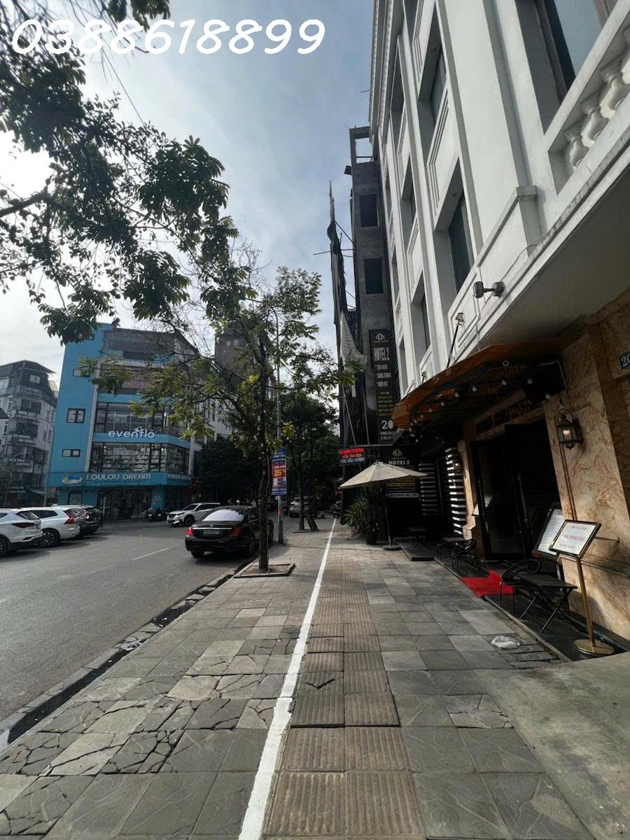 BÁN NHÀ MẶT PHỐ TT CẦU GIẤY 140M2 x 3T MT 105M - ĐẦU TƯ