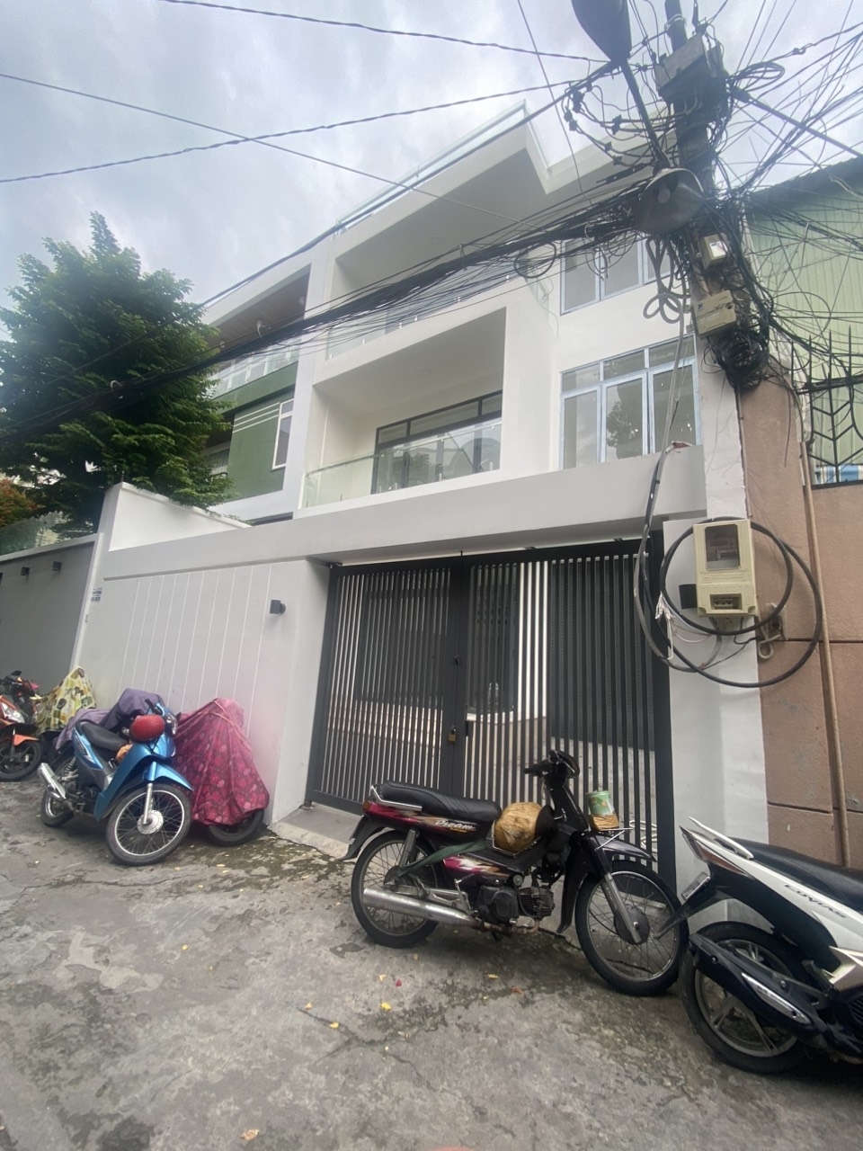 Bán Nhà Mặt Tiền Đường Nguyễn Chí Thanh P9 Q5 - 8x20m - 33.3 Tỷ