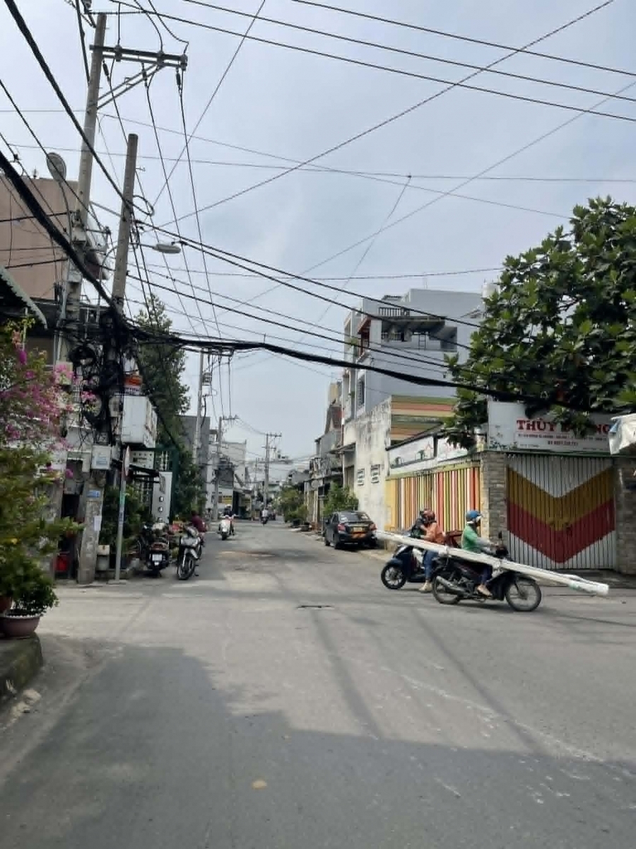 Bán nhà măt tiền đường Nguyễn Thành Vĩnh P TMT Q12 36m2 2 tầng Nhỉnh 3 tỷ