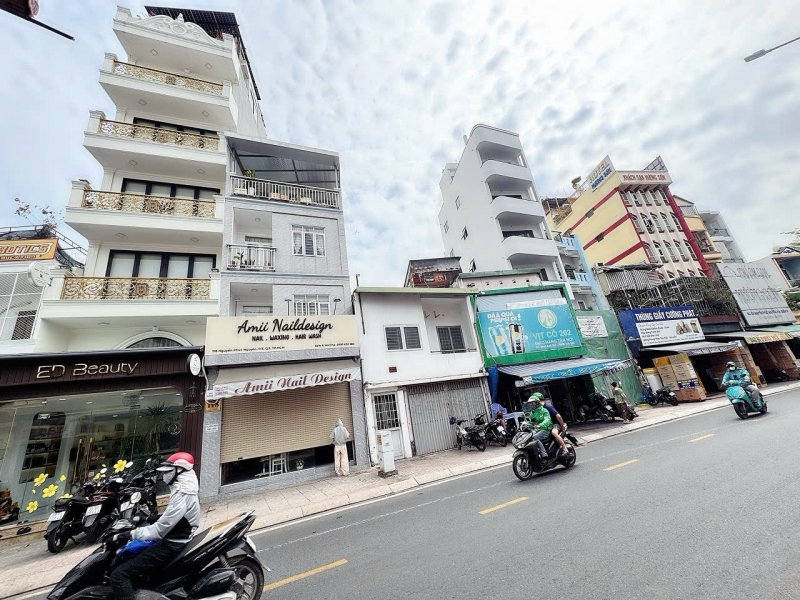 BÁN NHÀ MẶT TIỀN KD Đ.NGUYỄN PHÚC NGUYÊN QUẬN 3 - NGANG LỚN 47M*10M SH VUÔNG ĐẸP- NGAY VÒNG XOAY