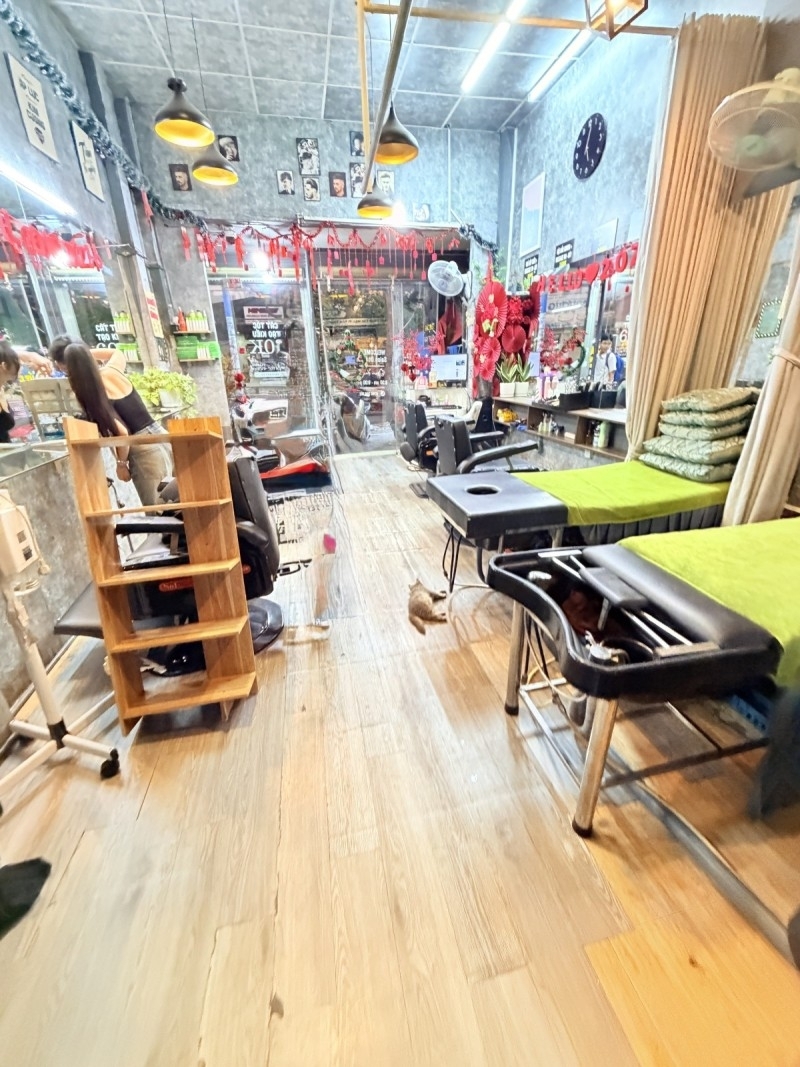 Bán Nhà Mặt tiền Kênh Tân Hóa - gần Khuông Việt 4x15m 2 Tầng - 1 đời chủ chỉ 105 tỷ.