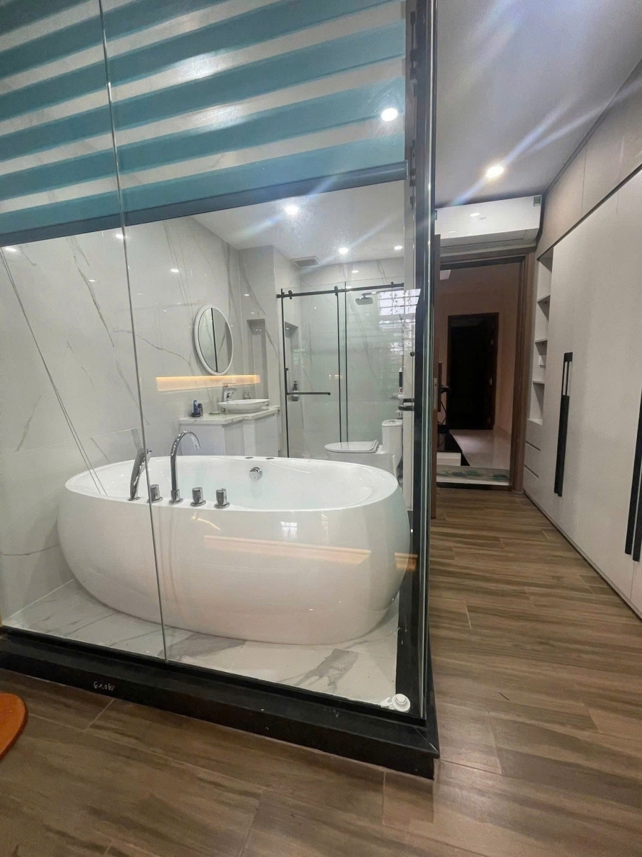 Bán nhà Mặt tiền Lý Thường Kiệt - gần Hùng Vương Plaza 38x17m 6 Tầng - Sổ A4 368 tỷ.