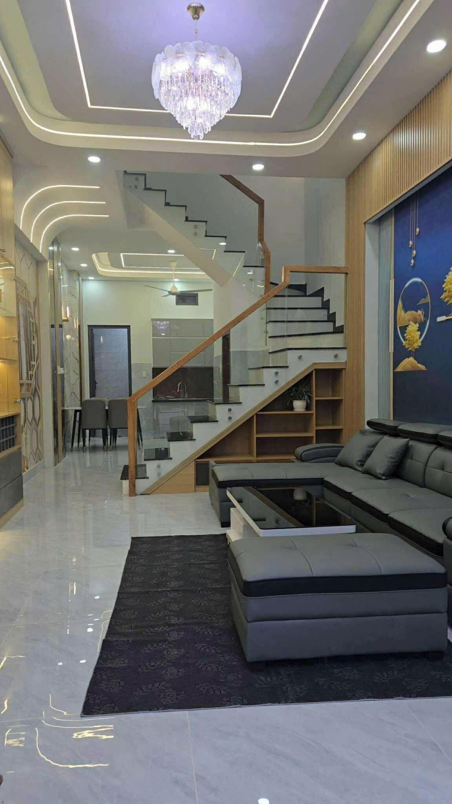 Bán nhà mặt tiền Ni Sư Huỳnh Liên phường 10 Tân Bình; 4x17m - 4 tầng