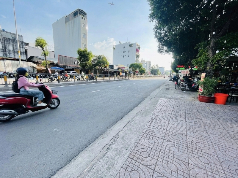 Bán nhà Mặt tiền Tây Thạnh - gần Lê Trọng Tấn 44x24m 2 Tầng cũ HĐT 18 triệu 145 tỷ.