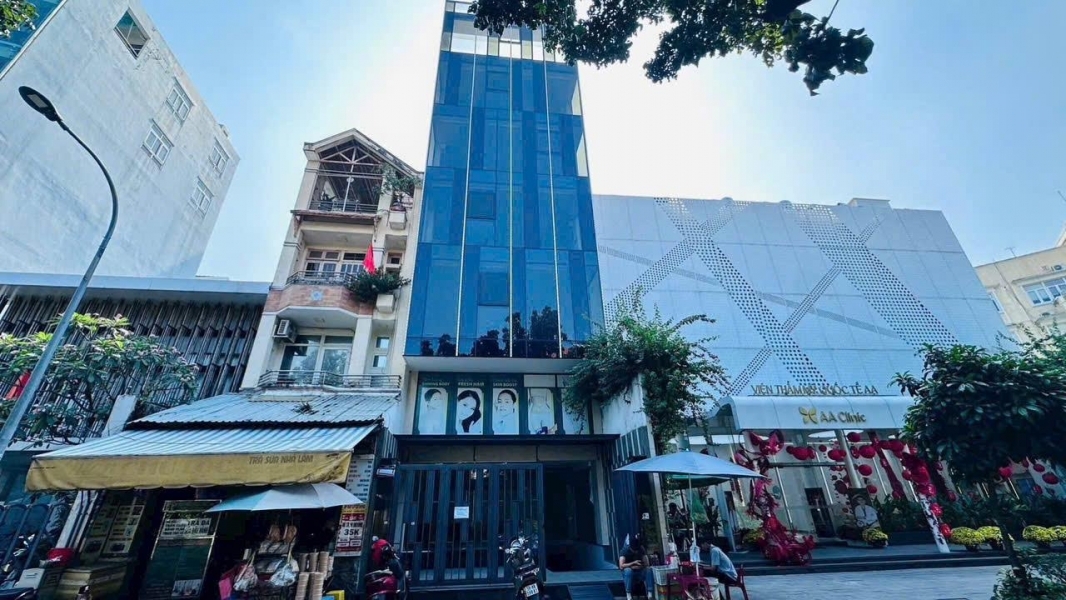 BÁN NHÀ MỚI 100% –Tóa Nhà Mặt Tiền NGÔ THỜI NHIỆM QUẬN 3-GIÁ 85 TỶ VỀ CHỐT 68 TỶ