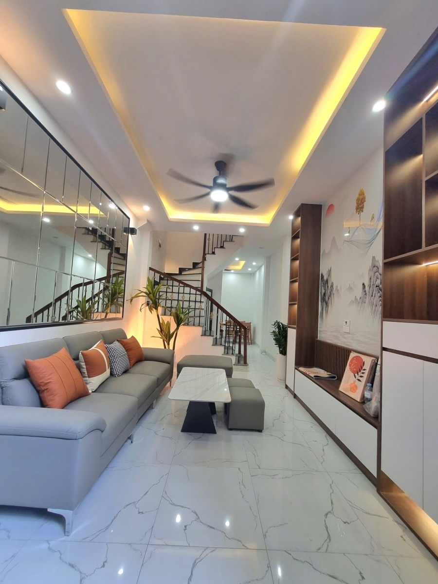 Bán Nhà mới Ngõ 168 Kim Giang-34m*5tầng-Cạnh Khu Đô thị-Gần Đại học Thăng Long. 86 tỷ