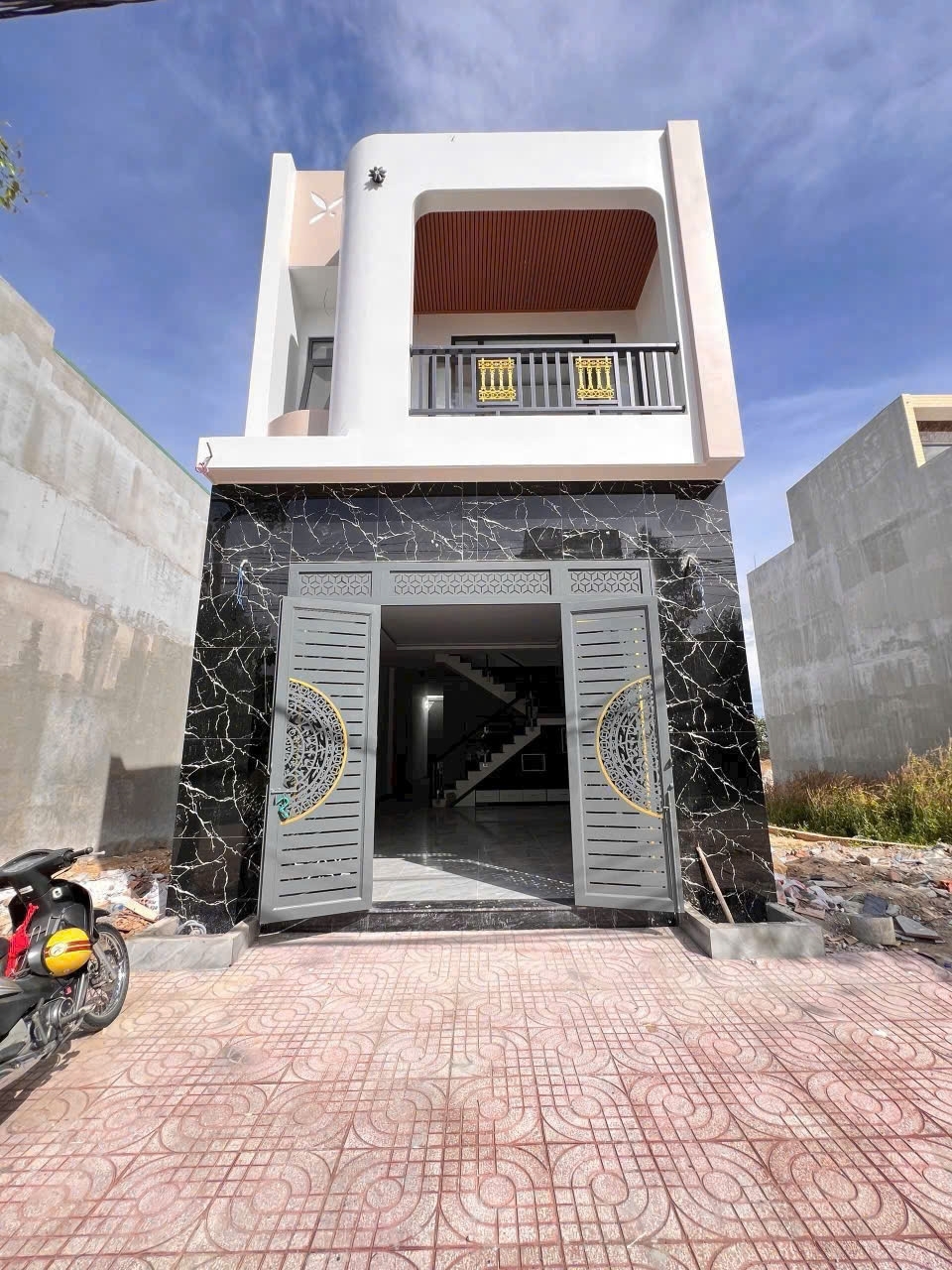 BÁN NHÀ MỚI TRẢNG DÀI – VÀO Ở NGAY ĐÓN TẾT AN LÀNH - CHỈ 700 TRIỆU NHẬN NHÀ