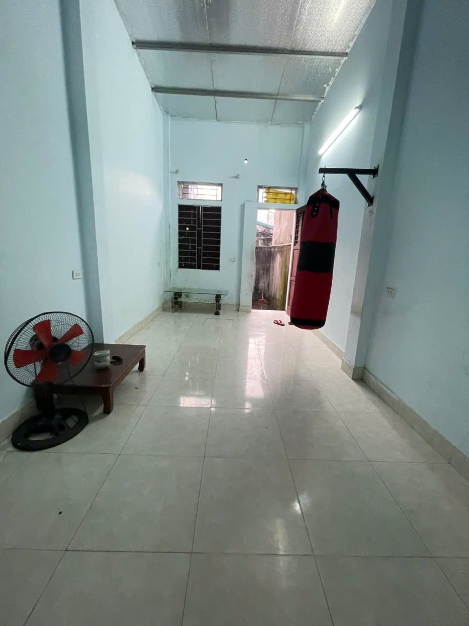 Bán nhà ngõ 160 Hoàng Mai 50m2 x 1.5 tầng 2.35 tỷ