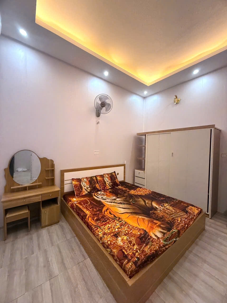 BÁN NHÀ NGÕ 402 BẠCH MAI-HÀ NỘI - 526m² - 12 tỷ - 3 Tầng