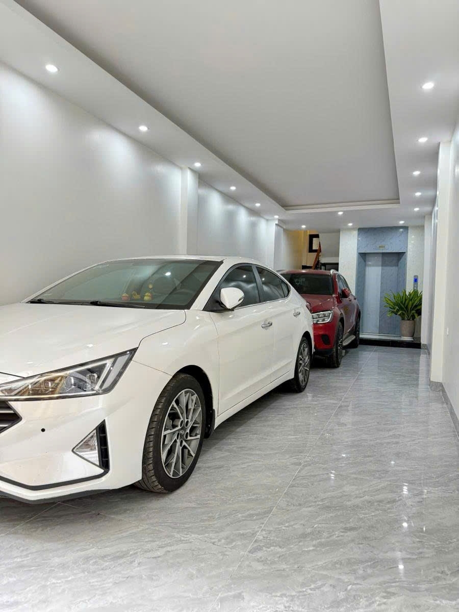 Bán nhà Ngô Gia Tự 60m 6 tầng MT4m thang máy gara kinh doanh hơn 18 tỷ