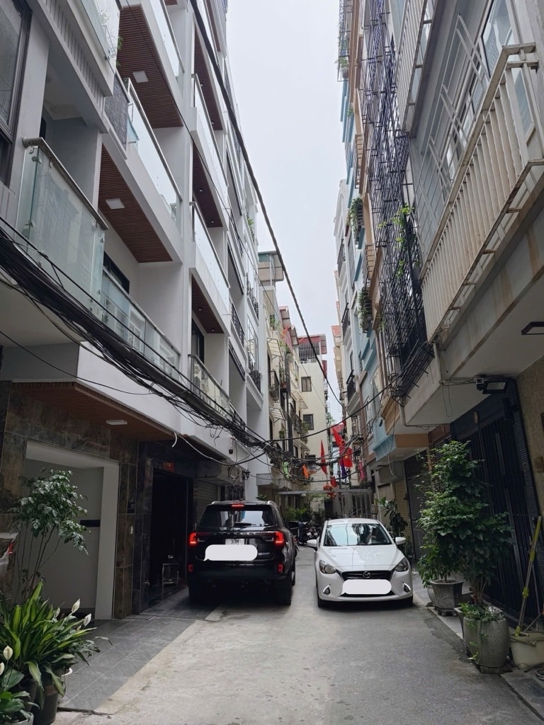 Bán nhà Ngọc Thuỵ 45m x 7T thang máy gara oto tránh giá 14t5 còn tl.