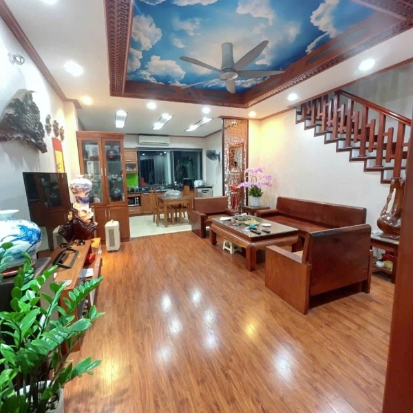 BÁN NHÀ NGUYỄN VĂN CỪ LONG BIÊNOTO ĐỖ CỬA30M RA MẶT PHỐFULL NỘI THẤT48M NHỈNH 12 TỶ TL