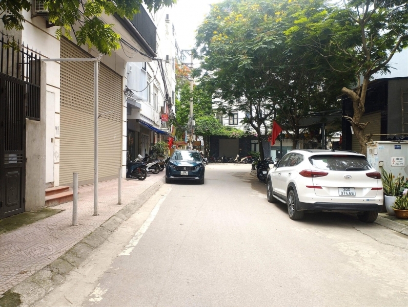 BÁN NHÀ NGUYỄN XIỂN THANH XUÂN PHÂN LÔ  OTO TRÁNH VỈA HÈ KINH DOANH 48M 5 TẦNG 17.X TỶ