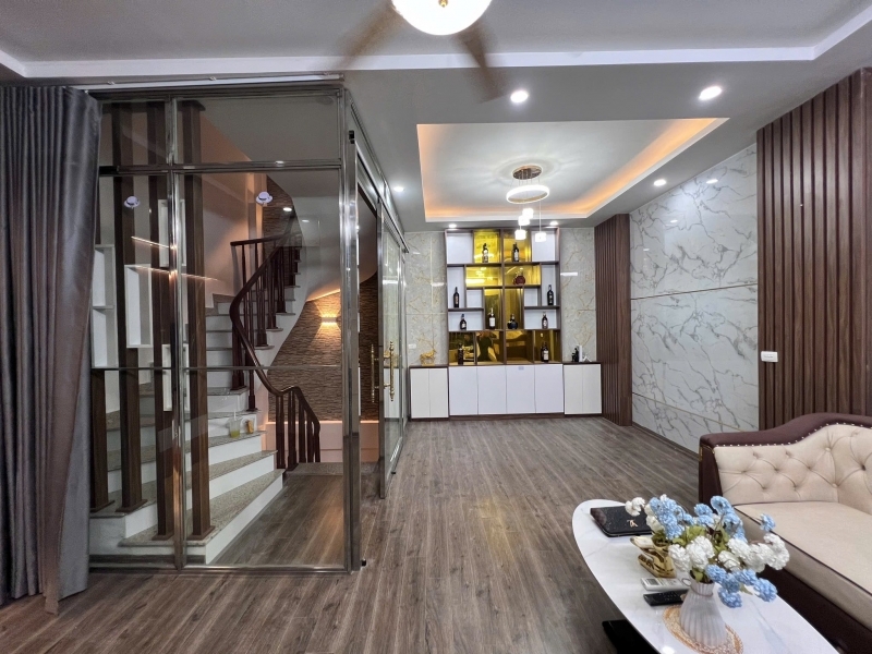 BÁN NHÀ NHÂN HÒA PHÂN LÔ Ô TÔ KINH DOANH 40M 6 TẦNG MẶT TIỀN 5M 13 TỶ