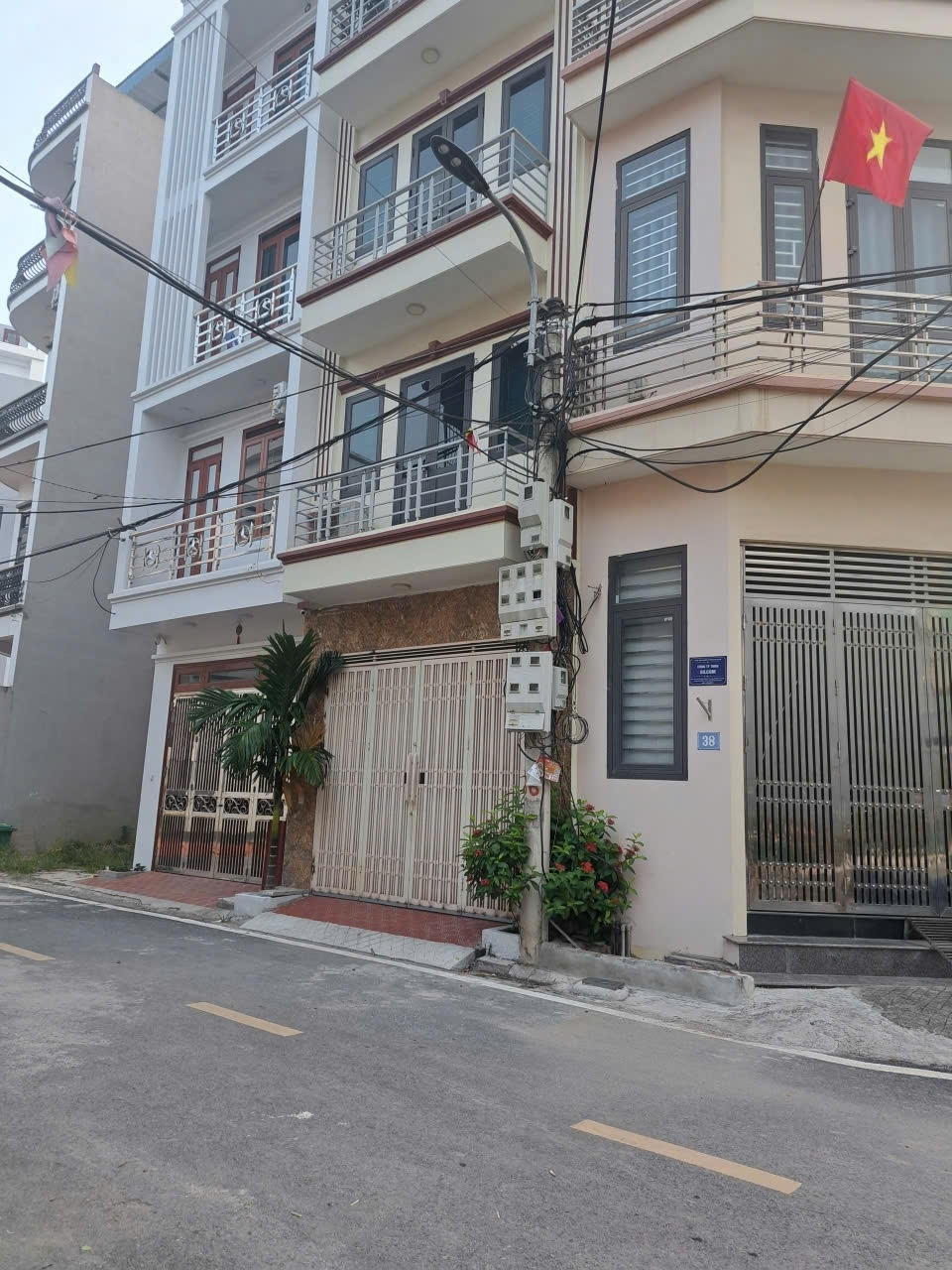 BÁN NHÀ PHÂN LÔ HÀ NỘI-60M-45 TẦNG-5 NGỦ- GIÁ CHỈ 9x TỶ