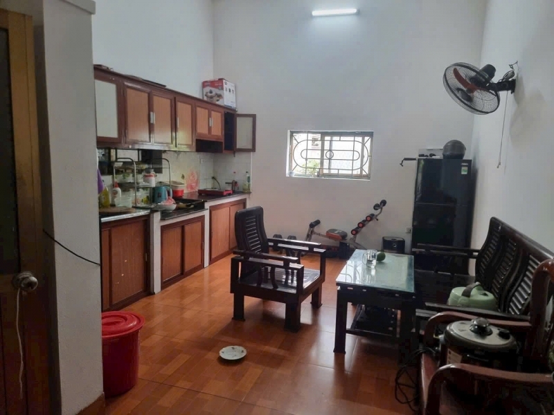 Bán nhà phân lô Huỳnh Thúc Kháng 56m2 4 tầng mặt tiền 4m 24.8 tỷ ô tô tránh vỉa hè