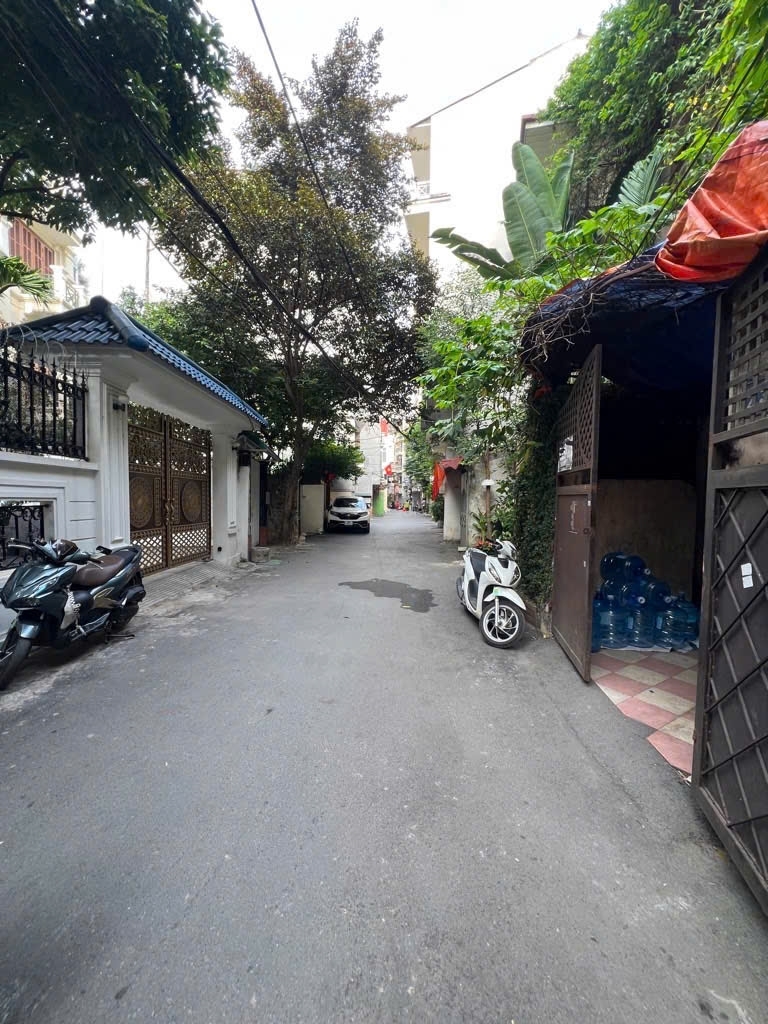 BÁN NHÀ PHÂN LÔ LÊ TRỌNG TẤN - SỔ ĐỎ NỞ HẬU 70M X 4 TẦNG GIA ĐÌNH TỰ XÂY GIÁ 16 TỶ