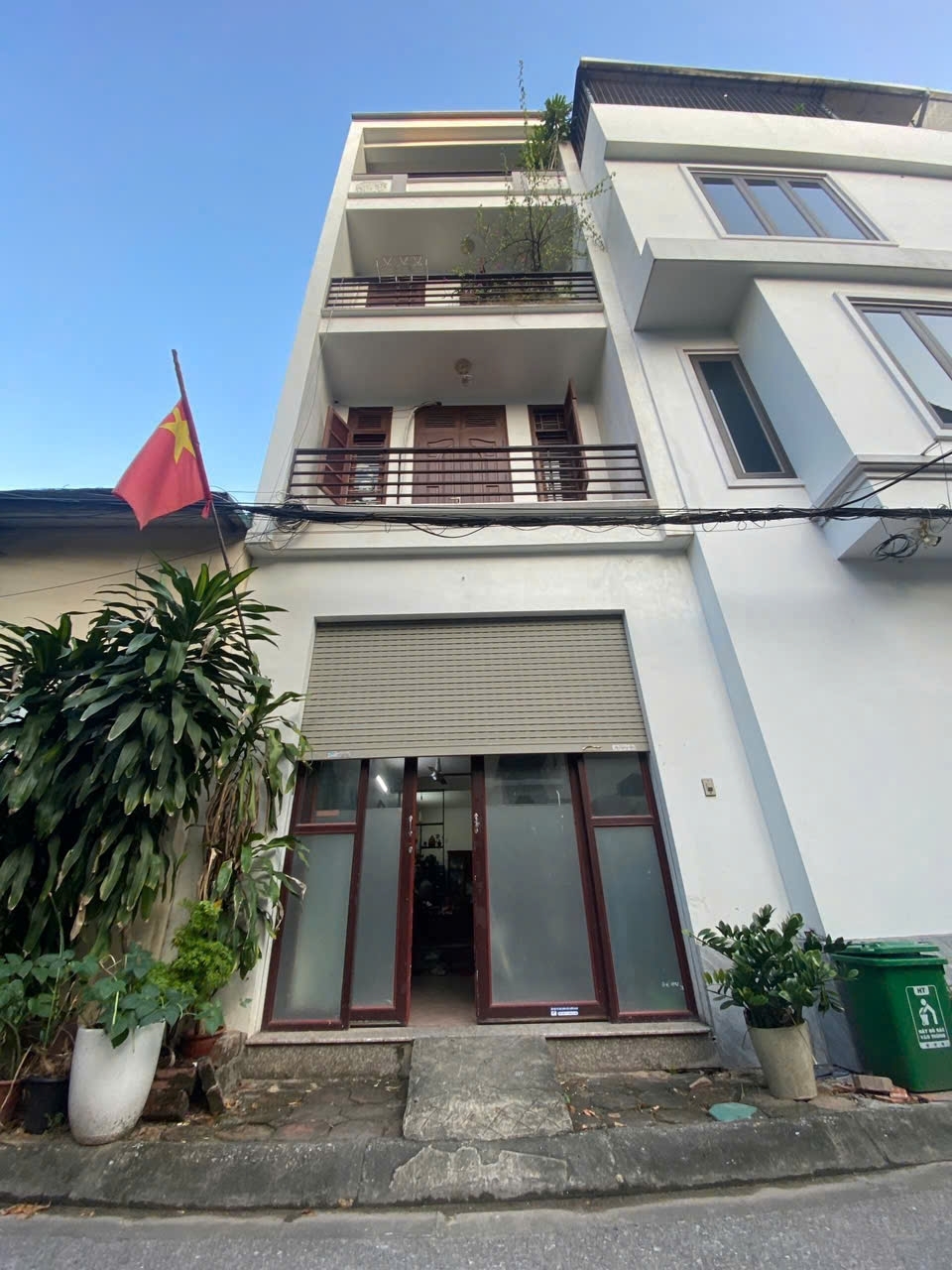 Bán nhà phân lô Ngọc Thụy – Long Biên. Diện tích 55m² 4 tầng mặt tiền 4m ô tô tránh có ô chờ thang