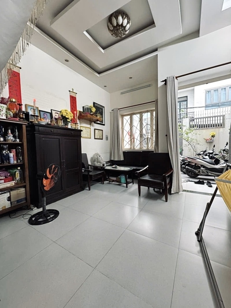 BÁN NHÀ PHÚ NHUẬN HXH 80M2 3 TẦNG NGANG GẦN 5M 4 PN HẺM THÔNG KD HOÀNG HOA THÁM GẤP BÁN 8.6 TỶ.