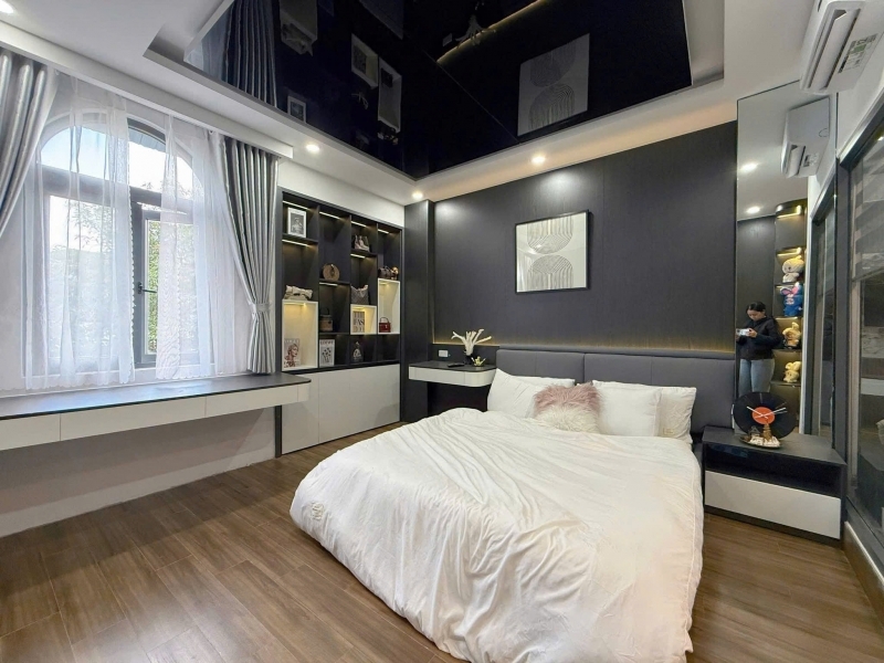 BÁN NHÀ PHÚC ĐỒNG LONG BIÊNVỈA HÈMỚI TINHTHANG MÁYKINH DOANH 44M