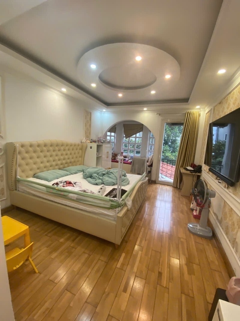 Bán nhà Phúc Lợi 59.3m² – mặt phố – 4 tầng – phong cách tân cổ điển