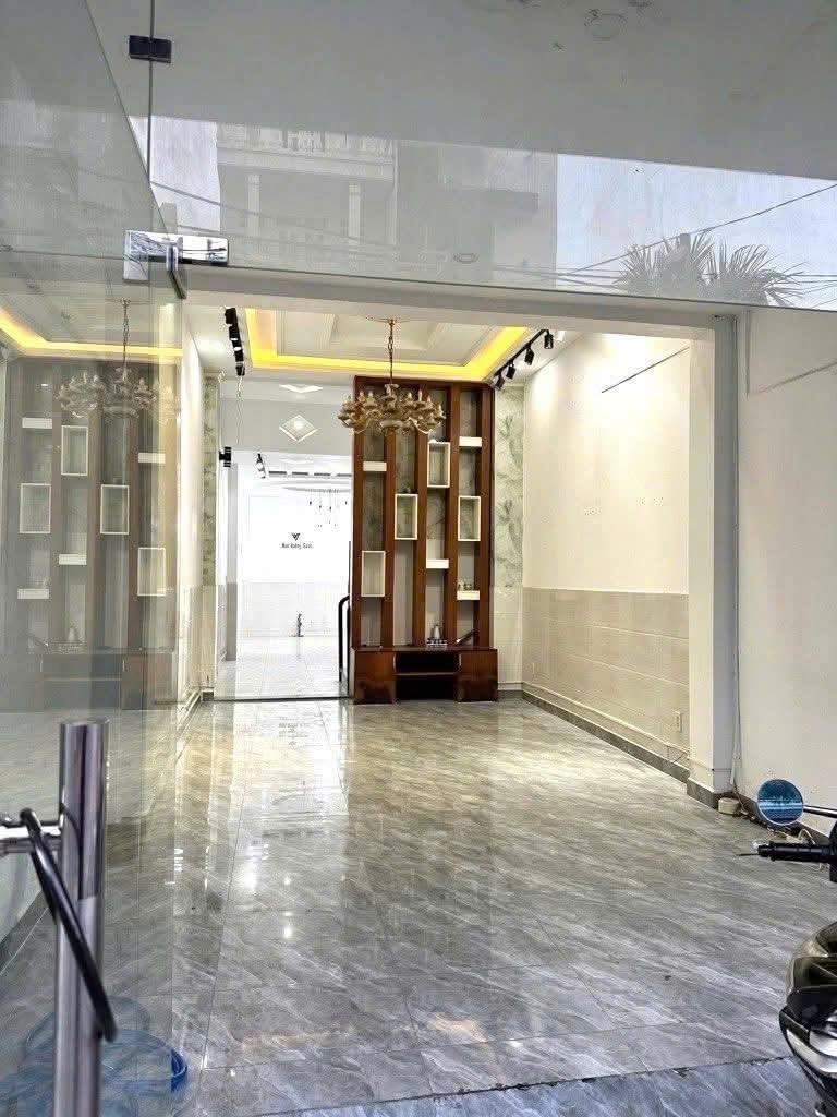 Bán nhà phường 2 Tân Bình HXH Phổ Quang; 4x16 3 tầng - bv Tâm Anh