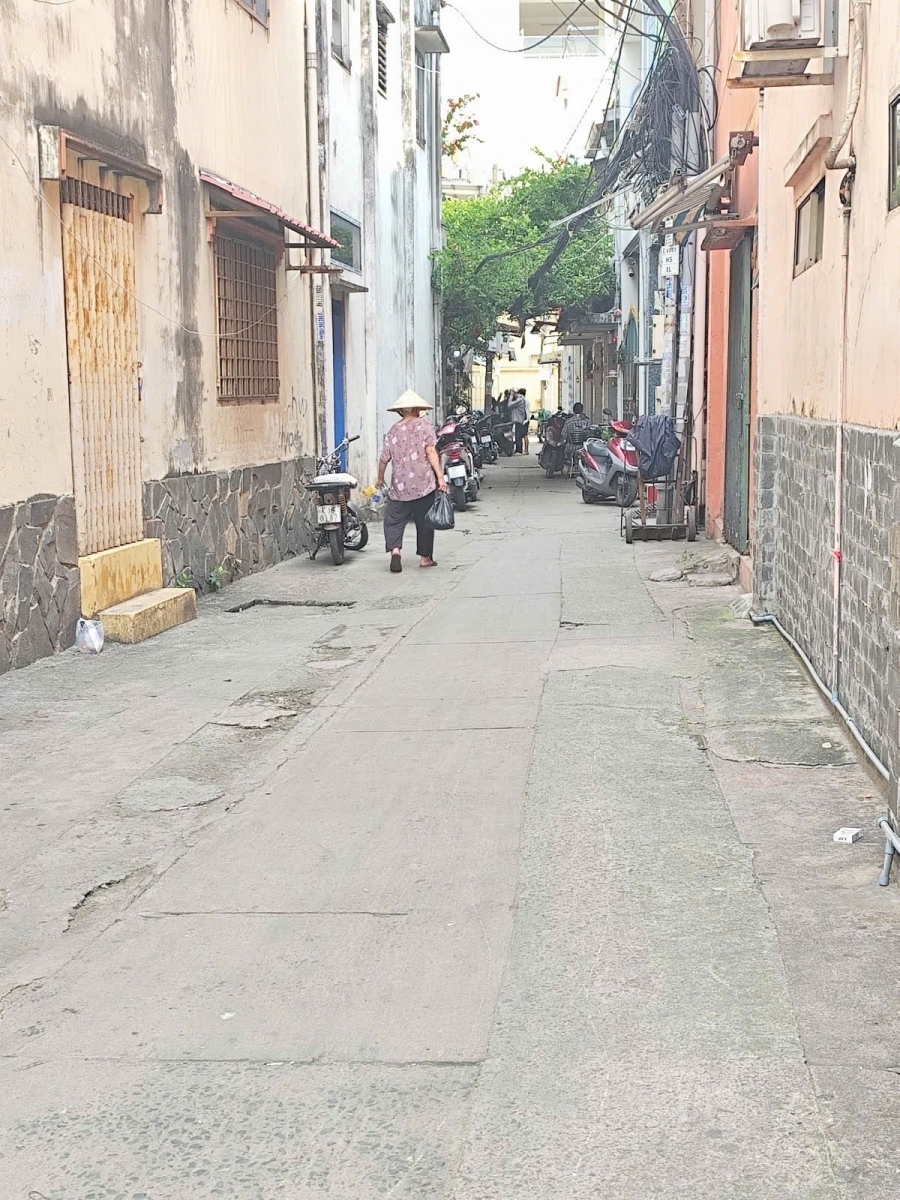 bán nhà Quận 5 gần Hồng Bàng giá 3 tỷ9 1 trệt 1 lầu nhà chính chủ 1 đời