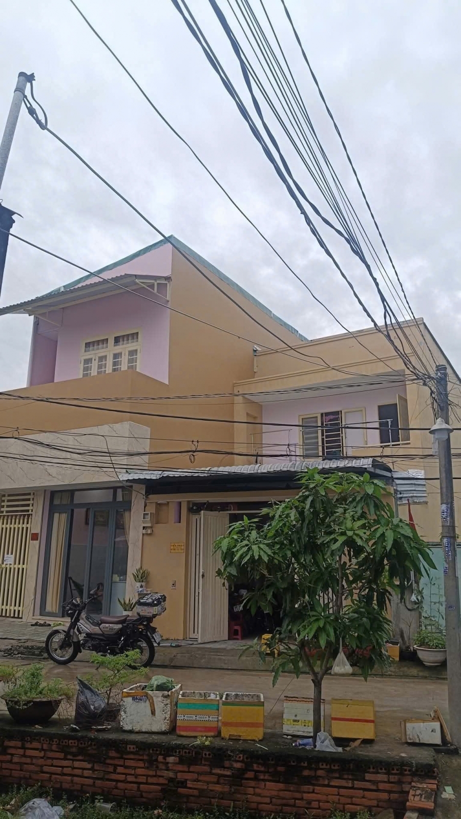 Bán nhà riêng chính chủ 1 trệt 2 phòng ngủ 1 lầu 5 phòng trọ đang cho thuê full tháng 11 triệu