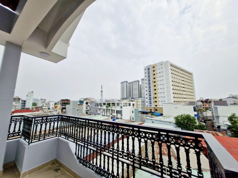 Bán nhà Tạ Quang Bửu ngang 5m Đẹp Ở Ngay 4 tầng hoàn công đủ ngay Parc Mall Quận 8- 0931172218