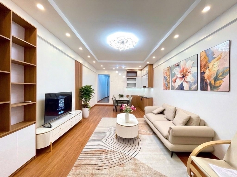 bán nhà tập thể tầng 2 cầu giấy DT 120m giá 5350 tỷ 2 mặt ngõfull nội thất