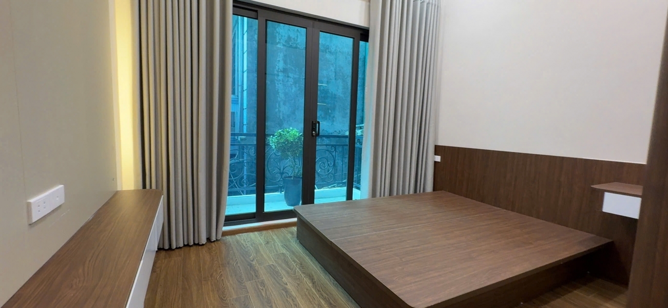 BÁN NHÀ THÁI THỊNH OTO TRÁNH- KINH DOANH ĐỈNH- KO LỖI LẦM-KO QUY HOẠCH DT 58M2 CHỈ 23.5 TỶ