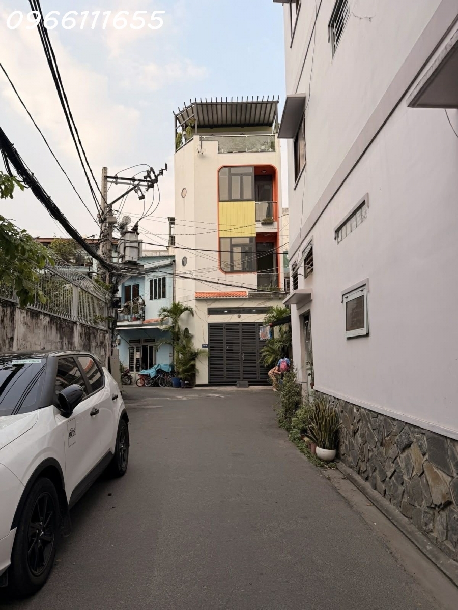 BÁN NHÀ THÍCH QUẢNG ĐỨC - P5- 56M2 - NGANG CHUẨN 4M NỞ HẬU 2 MẶT TIỀN XE HƠI NÉ NHAU- 2 TẦNG - 3PN