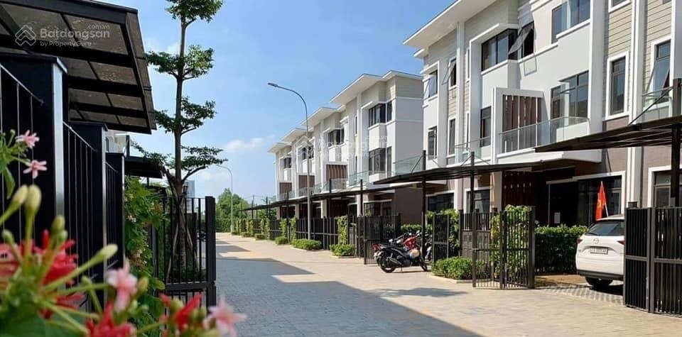 Bán nhà tiện nghi 3 tầng 5x20m nhà siêu đẹp ngay KDC cao cấp Bình Hưng Bình Chánh nhỉnh 11 tỷ-