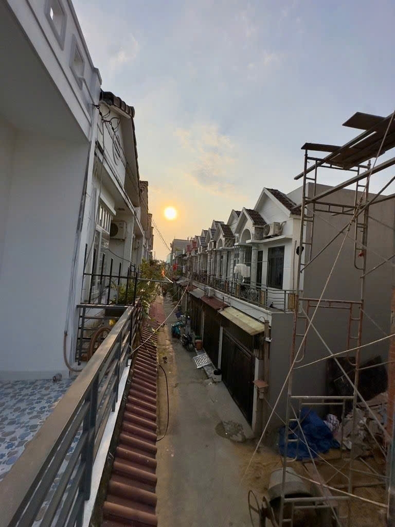 Bán nhà TL37 SHR – Nhà mới sửa đẹp xe hơi đậu cửa