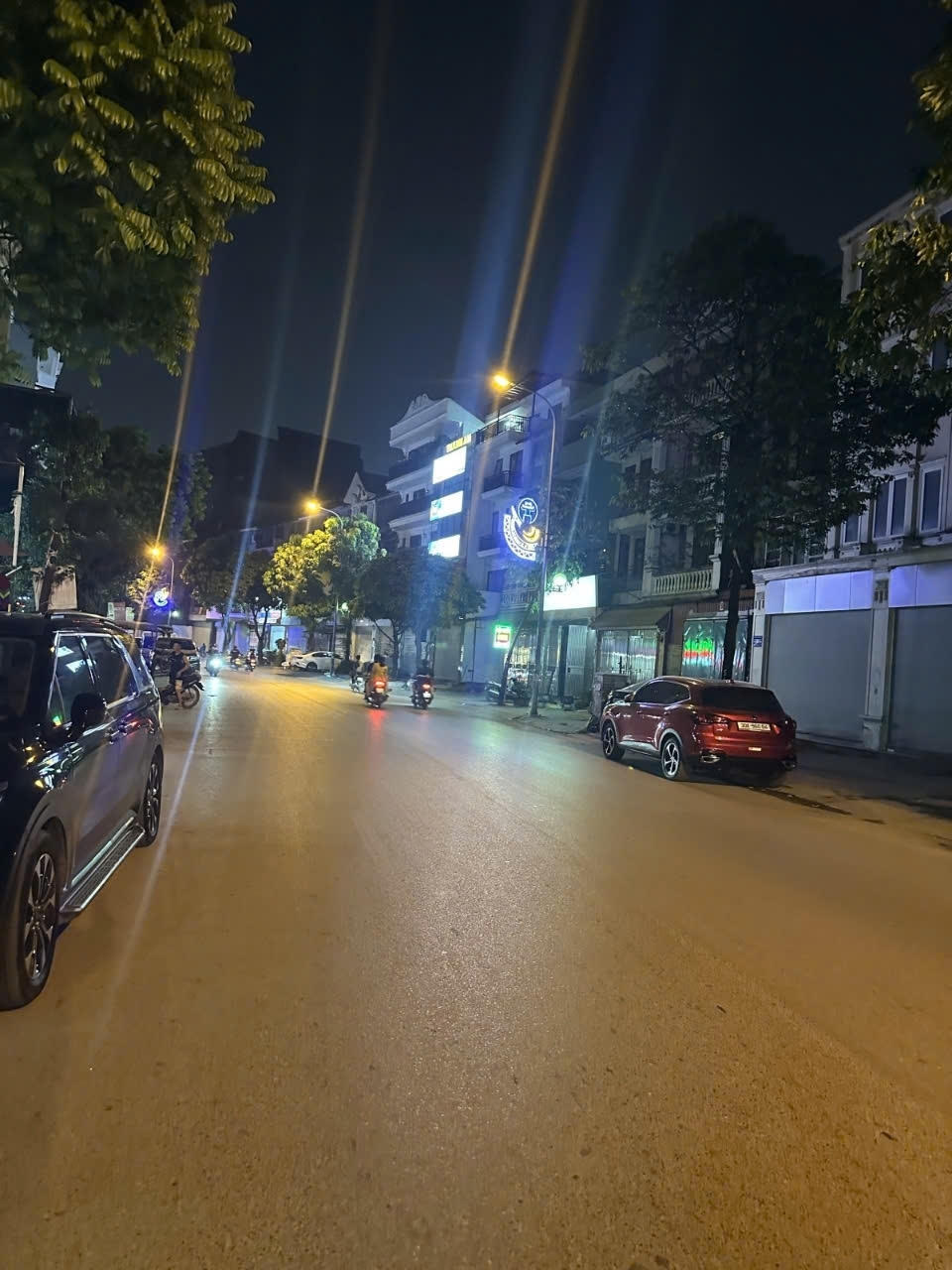 BÁN NHÀ TỔNG CỤC 5 PHÂN LÔ Ô TÔ VỈA HÈ KINH DOANH 67 M2 MT 5M GIÁ 237 TỶ.