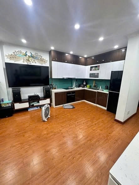 Bán nhà Trần Quang Diệu 60m2 6 tầng thang máy mặt tiền 5.9m 31.8 tỷ ô tô tránh KD đỉnh