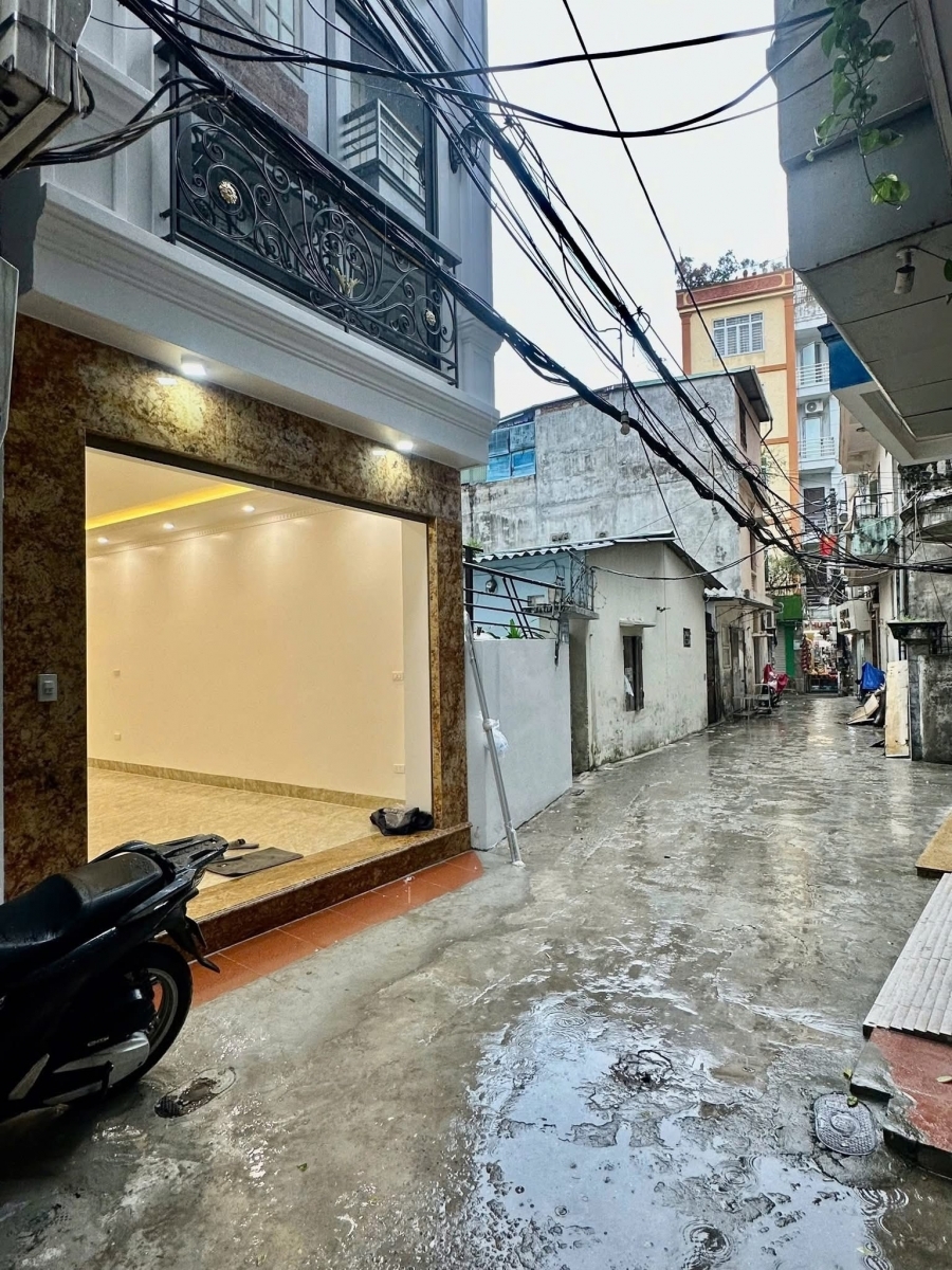 BÁN NHÀ TRẦN QUỐC VƯỢNG CẦU GIẤY NGÕ Ô TÔ NHÀ MỚI TINH 7 TẦNG THANG MÁY 2 THOÁNG 46M 155 TỶ