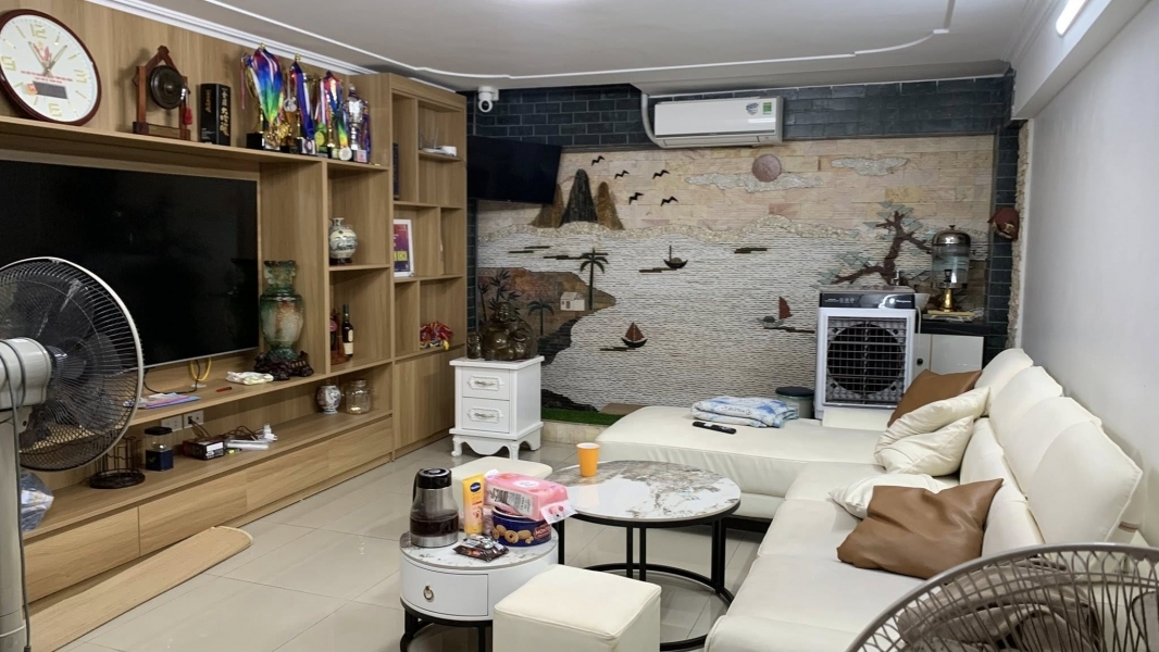 Bán nhà Tuệ Tĩnh 75m2 3 tầng mặt tiền 6m nhỉnh 29 tỷ dòng tiền 25tr/tháng