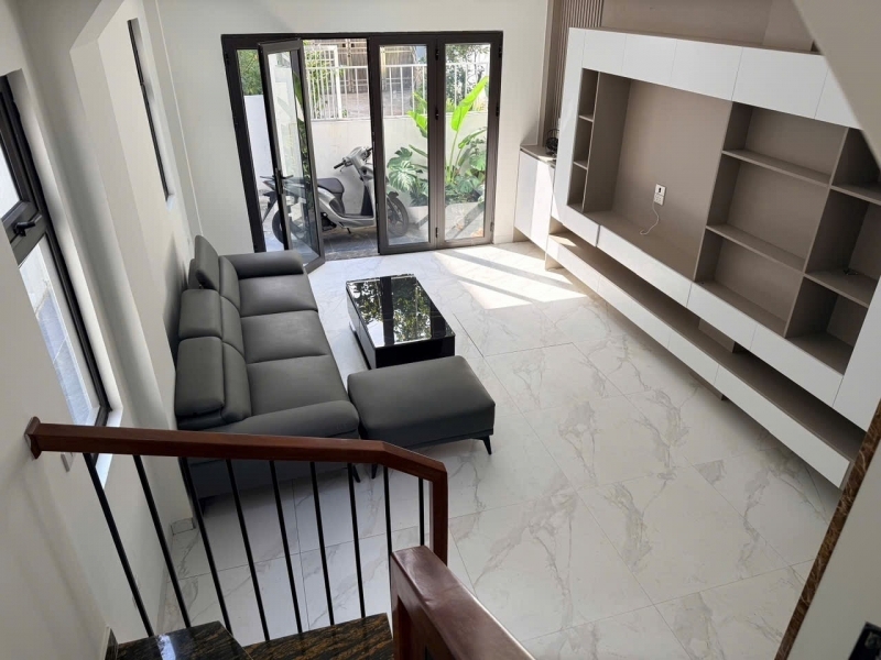 Bán nhà Vũ Xuân Thiều – Long Biên ô tô đỗ cổng 6 tầng thang máy full nội thất