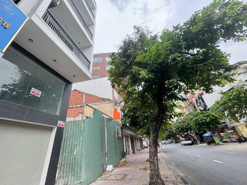 BÁN SIÊU PHẨM GPXD 1 HẦM 8 TẦNG - MẶT TIỀN KINH DOANH Đ. NGUYỄN ĐÌNH CHIỂU Q.3 - 8M*24M