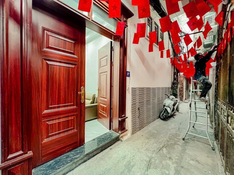 BÁN SIÊU PHẨM SIÊU ĐẸP ĐỐNG ĐA - 6 TẦNG PHUN - 8 PHÒNG - Ở CHO THUÊ QUÁ ĐỈNH - CÁCH Ô TÔ 20M  -