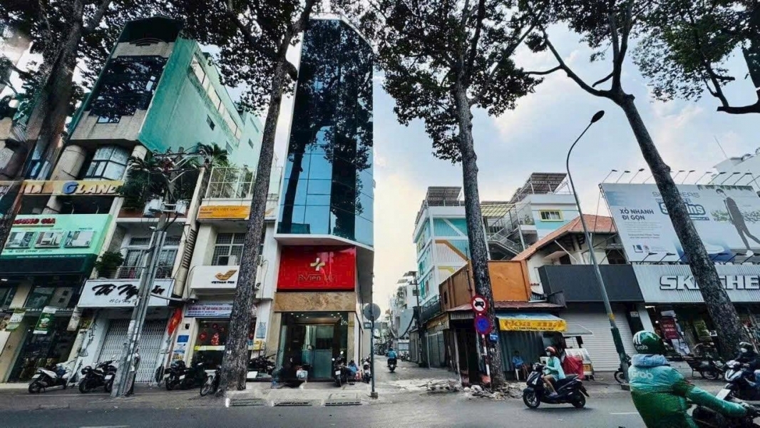 BÁN TÒA NHÀ 10 Tầng GÓC 2 Mặt Tiền CAO THẮNG – Gần GÓC Ngã 3 NGUYỄN ĐÌNH CHIỂU Quận 3