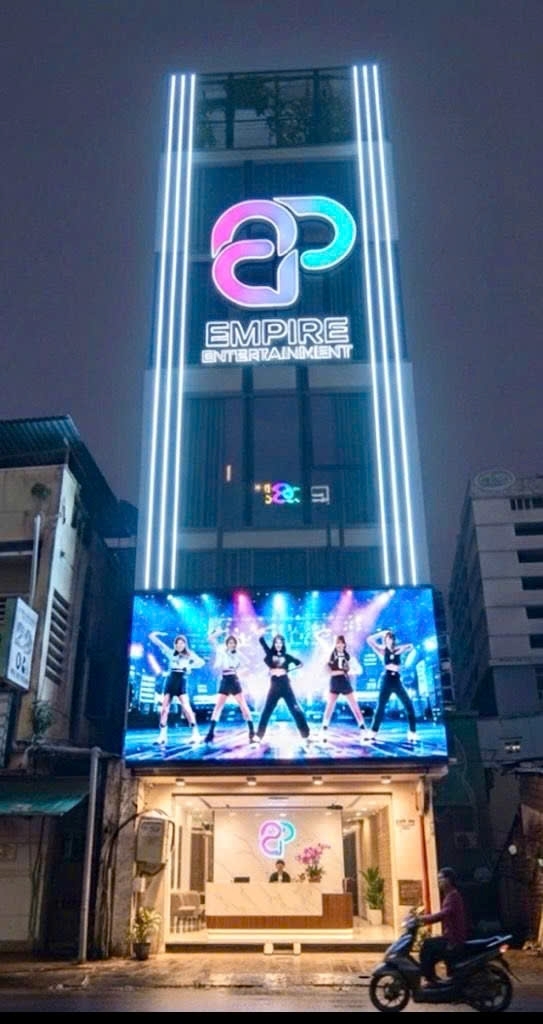 BÁN TÒA NHÀ 5 TẦNG - MẶT TIỀN KD Đ.ĐỀ THÁM P.CẦU ÔNG LÃNH QUẬN 1 - DT 52M2 NGANG LỚN 45M*11M - DÒNG