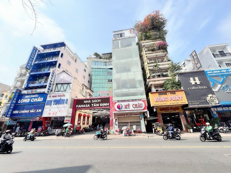 BÁN TÒA NHÀ 6 TẦNG MẶT TIỀN KD Đ.HAI BÀ TRƯNG QUẬN 3- NGANG LỚN 55M*10M SH VUÔNG ĐẸP- VIEW TRỰC