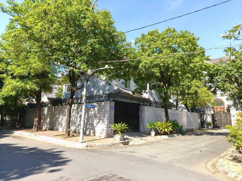 Bán Villa 14 Fideco Thảo Điền góc 2 mặt tiền đường trục chính Thảo Điền Q2 TP Thủ Đức