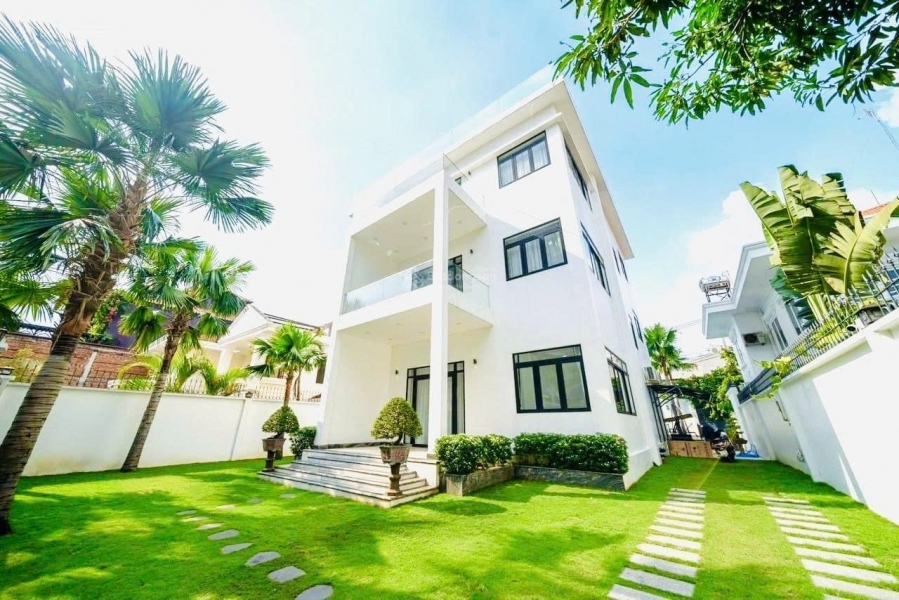 BÁN VILLA ĐẸP KHU COMPOUND THẢO ĐIỀN – QUẬN 2 – AN NINH 24/7, CÓ HỒ BƠI VÀ THANG MÁY