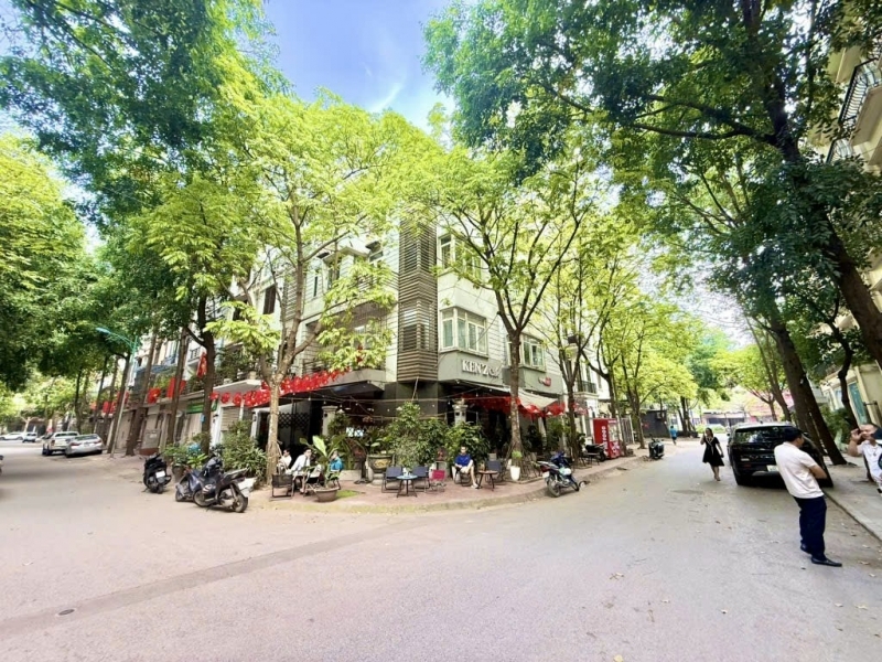 Biệt thự LK llô góc kinh doanh đỉnh2 mặt tiền – KĐT Xa La  4 tầng x 110m2 32 triệu/th