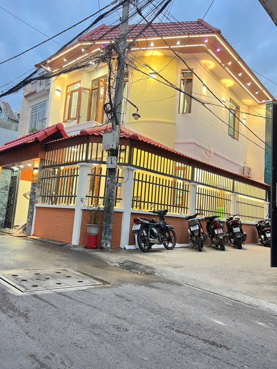 Biệt thự trệt lầu cực đẹp – hẻm 1/ quán cà phê Osaka (68) đường TA16 Quận 12 giá tốt